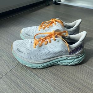 HOKA Clifton sz 7.5 wide